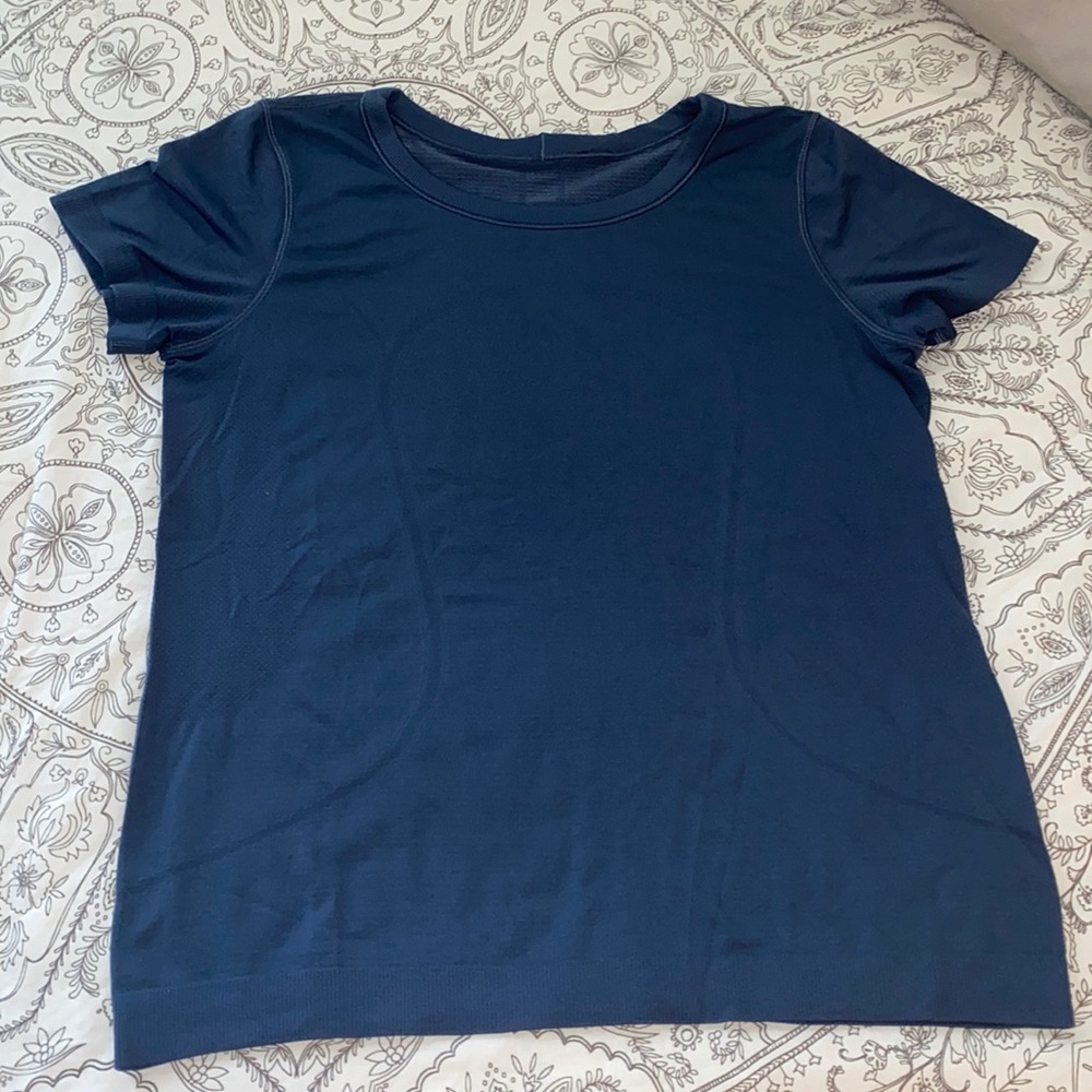 Navy Swiftly breezy tech Lululemon